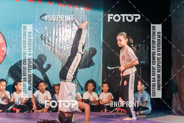Buy your photos of the eventApresenta��o de Capoeira e Ju Jitsu 2019 on Fotop