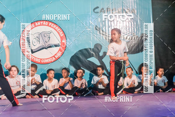Buy your photos of the eventApresenta��o de Capoeira e Ju Jitsu 2019 on Fotop