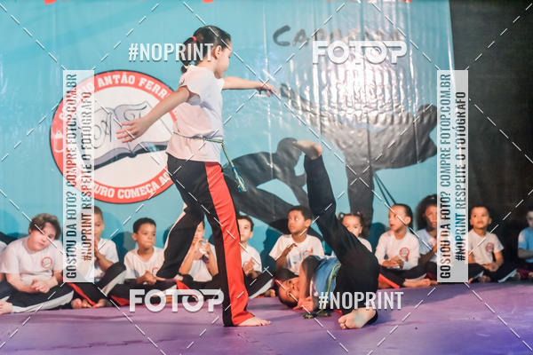 Buy your photos of the eventApresenta��o de Capoeira e Ju Jitsu 2019 on Fotop