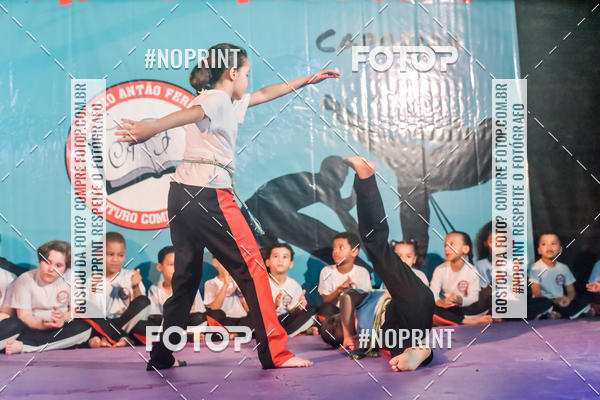 Buy your photos of the eventApresenta��o de Capoeira e Ju Jitsu 2019 on Fotop