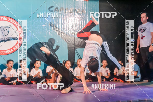 Buy your photos of the eventApresenta��o de Capoeira e Ju Jitsu 2019 on Fotop