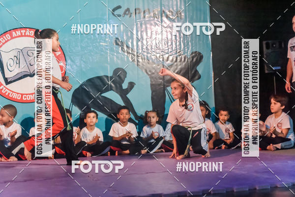 Buy your photos of the eventApresenta��o de Capoeira e Ju Jitsu 2019 on Fotop