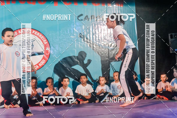 Buy your photos of the eventApresenta��o de Capoeira e Ju Jitsu 2019 on Fotop
