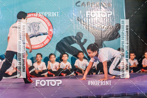 Buy your photos of the eventApresenta��o de Capoeira e Ju Jitsu 2019 on Fotop