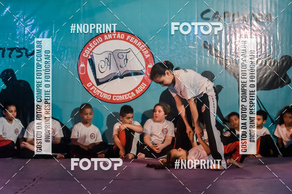 Buy your photos of the eventApresenta��o de Capoeira e Ju Jitsu 2019 on Fotop