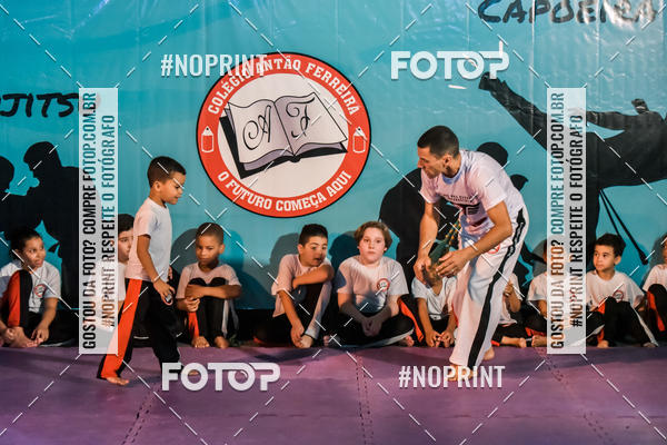 Buy your photos of the eventApresenta��o de Capoeira e Ju Jitsu 2019 on Fotop