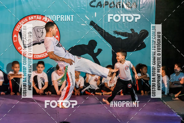 Buy your photos of the eventApresenta��o de Capoeira e Ju Jitsu 2019 on Fotop