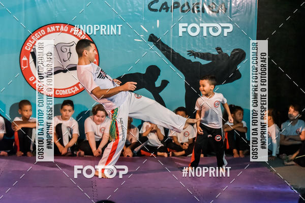 Buy your photos of the eventApresenta��o de Capoeira e Ju Jitsu 2019 on Fotop