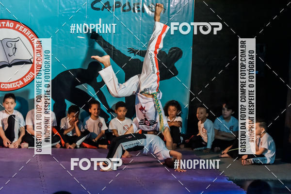 Buy your photos of the eventApresenta��o de Capoeira e Ju Jitsu 2019 on Fotop