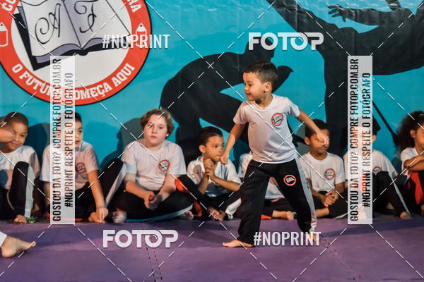 Buy your photos of the eventApresenta��o de Capoeira e Ju Jitsu 2019 on Fotop