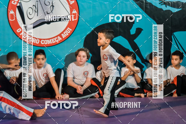 Buy your photos of the eventApresenta��o de Capoeira e Ju Jitsu 2019 on Fotop