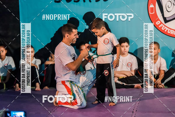 Buy your photos of the eventApresenta��o de Capoeira e Ju Jitsu 2019 on Fotop
