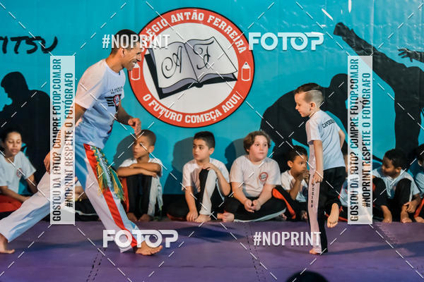 Buy your photos of the eventApresenta��o de Capoeira e Ju Jitsu 2019 on Fotop