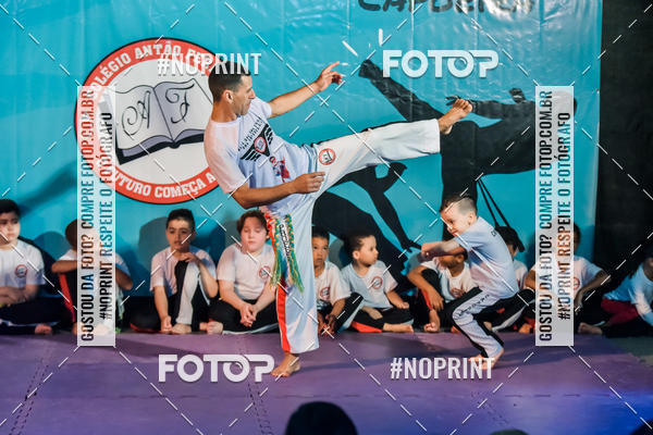 Buy your photos of the eventApresenta��o de Capoeira e Ju Jitsu 2019 on Fotop