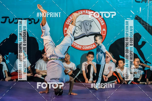 Buy your photos of the eventApresenta��o de Capoeira e Ju Jitsu 2019 on Fotop