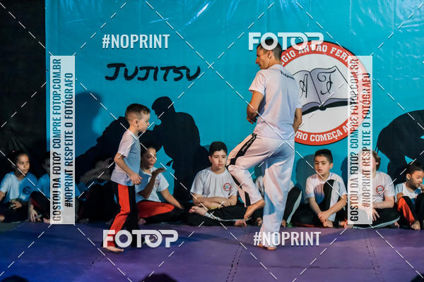 Buy your photos of the eventApresenta��o de Capoeira e Ju Jitsu 2019 on Fotop