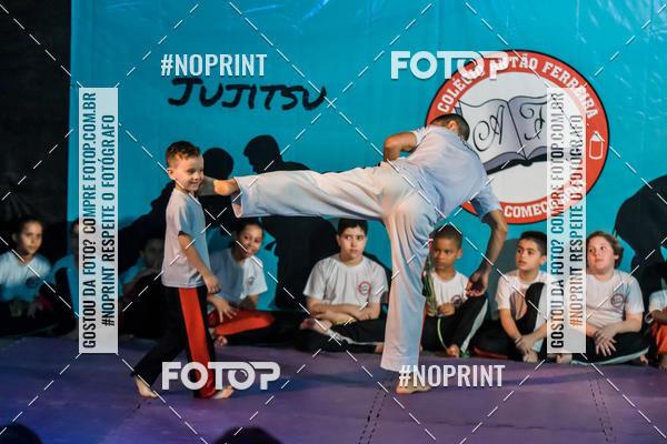 Buy your photos of the eventApresenta��o de Capoeira e Ju Jitsu 2019 on Fotop