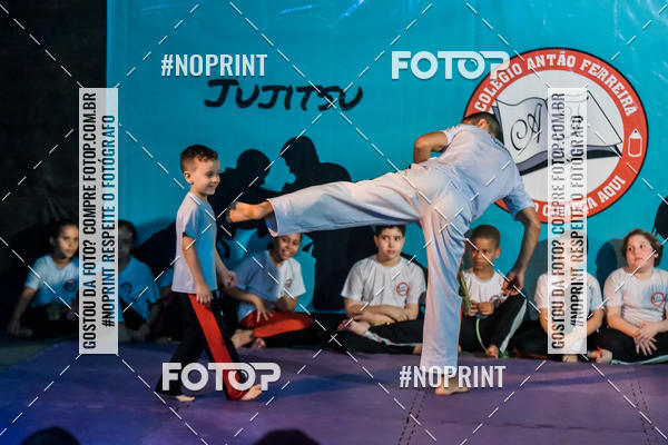 Buy your photos of the eventApresenta��o de Capoeira e Ju Jitsu 2019 on Fotop