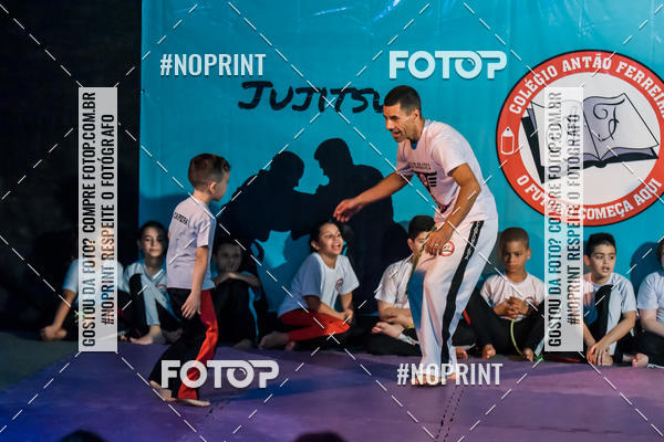 Buy your photos of the eventApresenta��o de Capoeira e Ju Jitsu 2019 on Fotop
