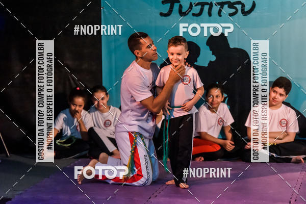 Buy your photos of the eventApresenta��o de Capoeira e Ju Jitsu 2019 on Fotop
