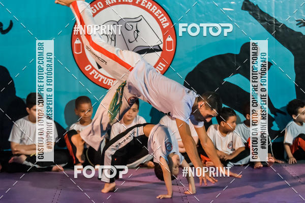 Buy your photos of the eventApresenta��o de Capoeira e Ju Jitsu 2019 on Fotop