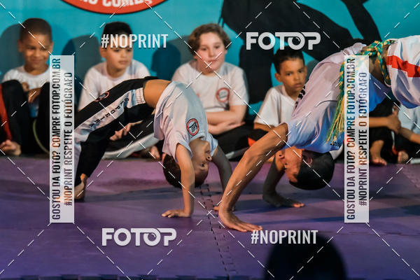 Buy your photos of the eventApresenta��o de Capoeira e Ju Jitsu 2019 on Fotop