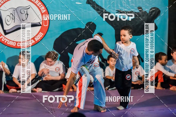 Buy your photos of the eventApresenta��o de Capoeira e Ju Jitsu 2019 on Fotop
