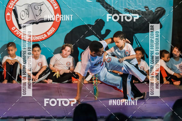 Buy your photos of the eventApresenta��o de Capoeira e Ju Jitsu 2019 on Fotop