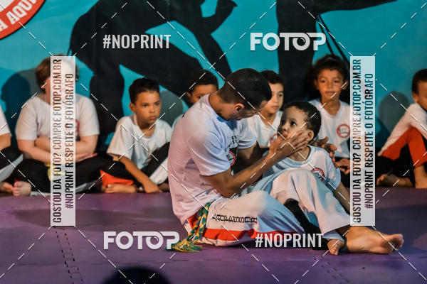 Buy your photos of the eventApresenta��o de Capoeira e Ju Jitsu 2019 on Fotop
