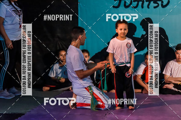 Buy your photos of the eventApresenta��o de Capoeira e Ju Jitsu 2019 on Fotop