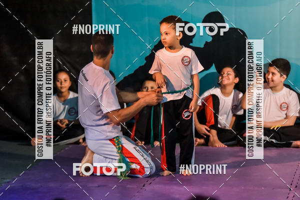 Buy your photos of the eventApresenta��o de Capoeira e Ju Jitsu 2019 on Fotop