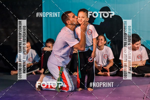 Buy your photos of the eventApresenta��o de Capoeira e Ju Jitsu 2019 on Fotop