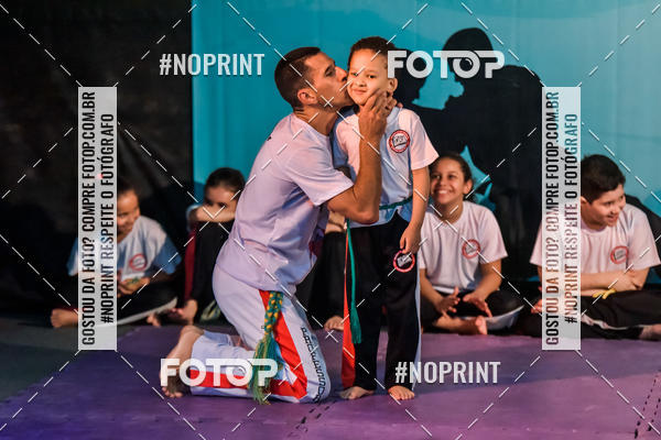 Buy your photos of the eventApresenta��o de Capoeira e Ju Jitsu 2019 on Fotop