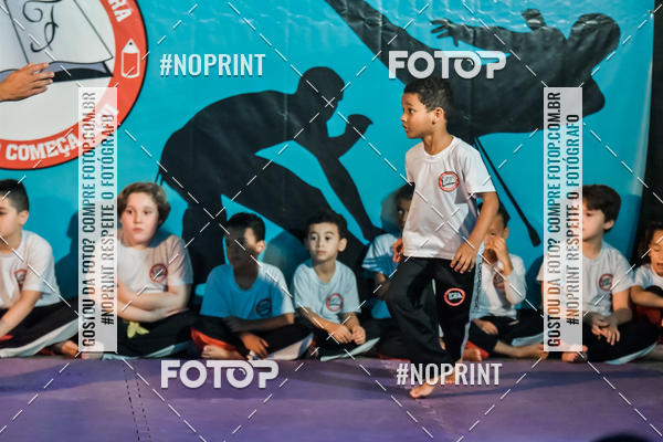 Buy your photos of the eventApresenta��o de Capoeira e Ju Jitsu 2019 on Fotop