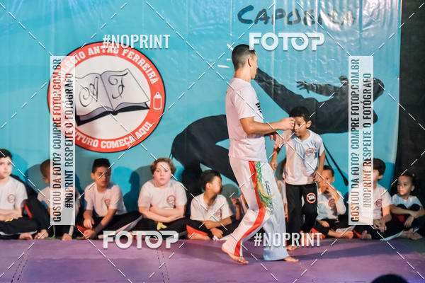 Buy your photos of the eventApresenta��o de Capoeira e Ju Jitsu 2019 on Fotop