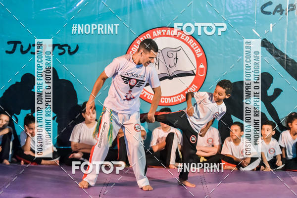 Buy your photos of the eventApresenta��o de Capoeira e Ju Jitsu 2019 on Fotop
