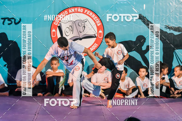 Buy your photos of the eventApresenta��o de Capoeira e Ju Jitsu 2019 on Fotop