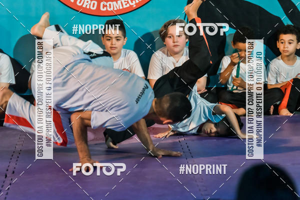 Buy your photos of the eventApresenta��o de Capoeira e Ju Jitsu 2019 on Fotop