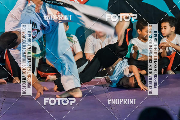 Buy your photos of the eventApresenta��o de Capoeira e Ju Jitsu 2019 on Fotop