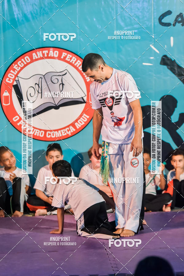 Buy your photos of the eventApresenta��o de Capoeira e Ju Jitsu 2019 on Fotop