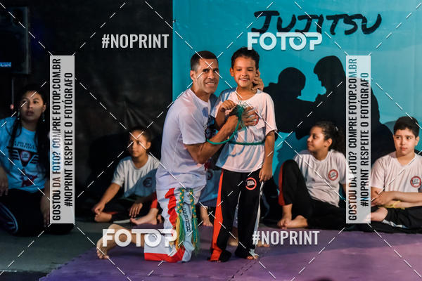 Buy your photos of the eventApresenta��o de Capoeira e Ju Jitsu 2019 on Fotop