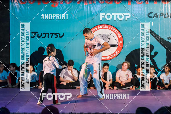 Buy your photos of the eventApresenta��o de Capoeira e Ju Jitsu 2019 on Fotop