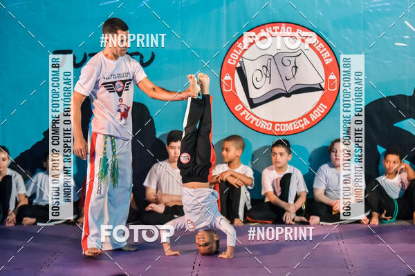 Buy your photos of the eventApresenta��o de Capoeira e Ju Jitsu 2019 on Fotop