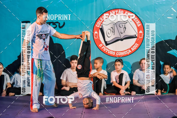 Buy your photos of the eventApresenta��o de Capoeira e Ju Jitsu 2019 on Fotop