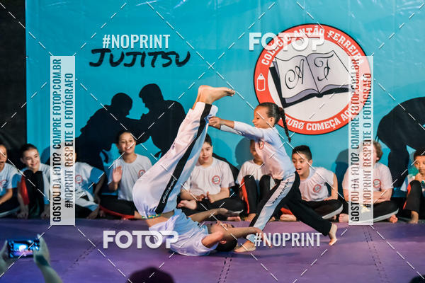 Buy your photos of the eventApresenta��o de Capoeira e Ju Jitsu 2019 on Fotop