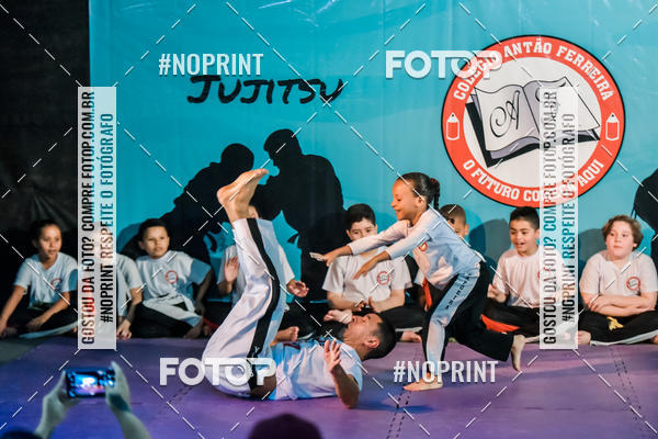 Buy your photos of the eventApresenta��o de Capoeira e Ju Jitsu 2019 on Fotop