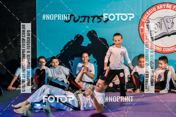 Buy your photos of the eventApresenta��o de Capoeira e Ju Jitsu 2019 on Fotop