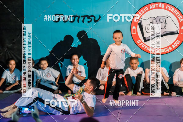 Buy your photos of the eventApresenta��o de Capoeira e Ju Jitsu 2019 on Fotop