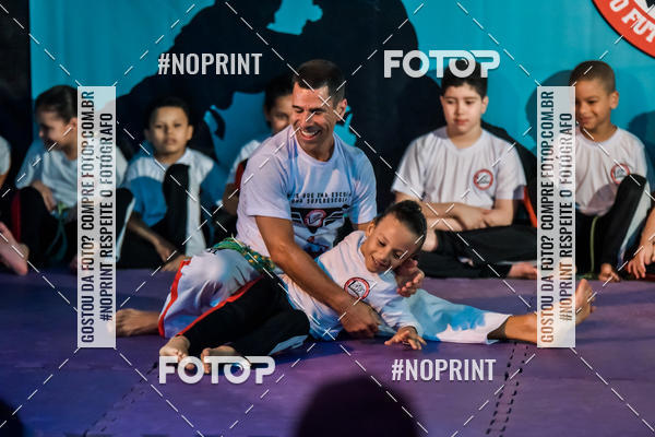 Buy your photos of the eventApresenta��o de Capoeira e Ju Jitsu 2019 on Fotop