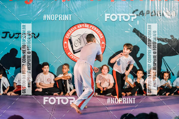 Buy your photos of the eventApresenta��o de Capoeira e Ju Jitsu 2019 on Fotop